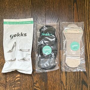 NWT Gekks Women's Black and Beige Socks
